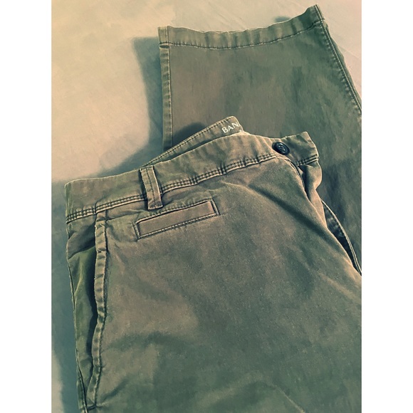 Banana Republic Boyfriend Crop Chinos - Picture 3 of 4